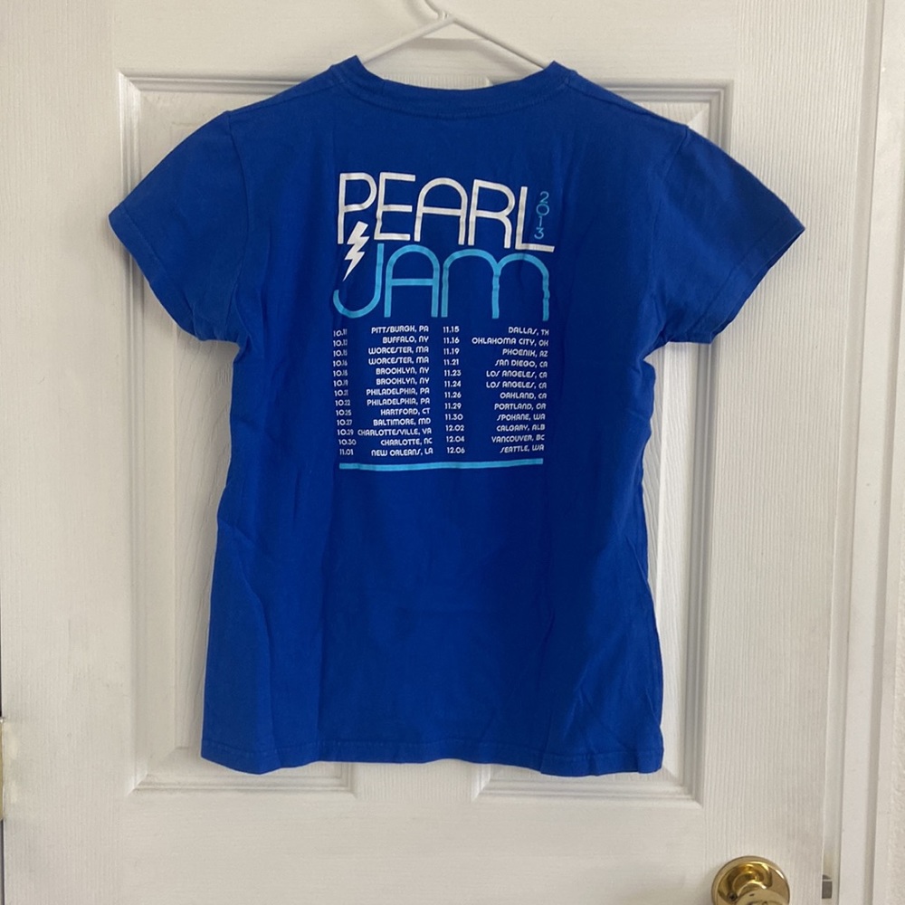 Pearl Jam concert T Lightning Bolt Tour 2013 small